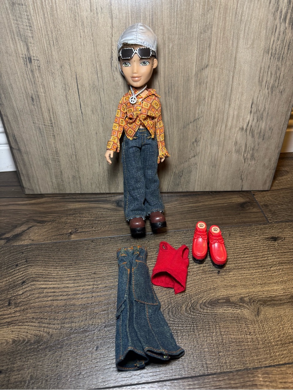 Vintage Bratz Boyz Dylan Doll First Edition Original Outfits